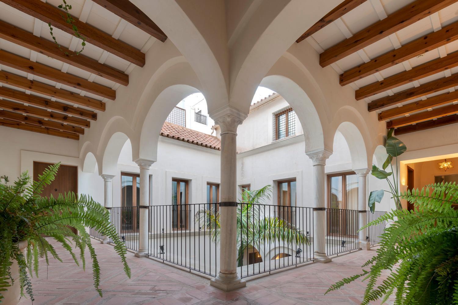 Casa Del Rey Sabio Aparthotel Seville Exterior photo